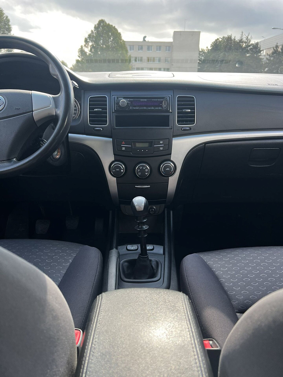 SsangYong , 2012г., передний привод, механика