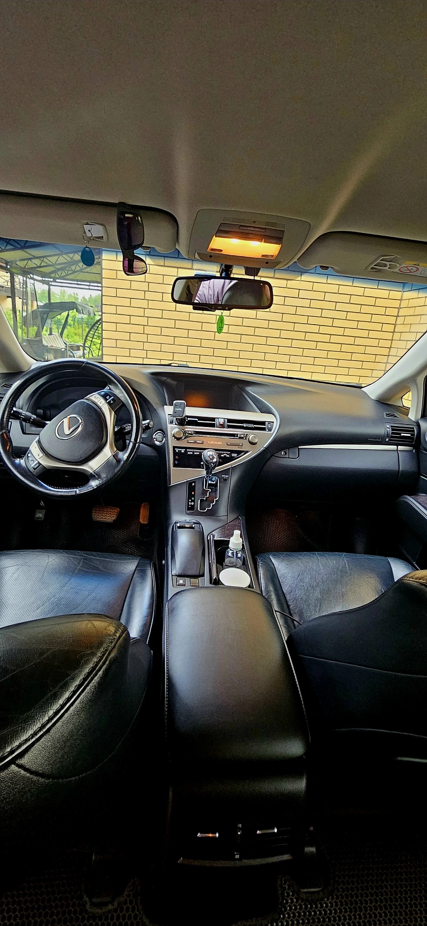 Lexus RX, 2015г., передний привод, автомат