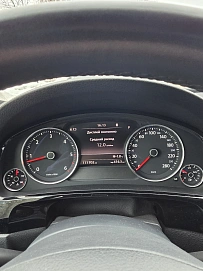 Volkswagen Touareg, 2016г, полный привод, автомат