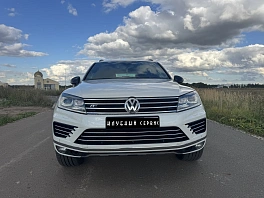 Volkswagen Touareg, 2017г, полный привод, автомат
