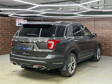 Ford Explorer, 2019г, полный привод, автомат