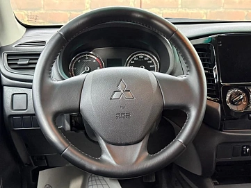 Mitsubishi L200, 2022г, полный привод, автомат