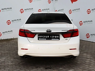 Toyota Camry, 2014г, передний привод, автомат