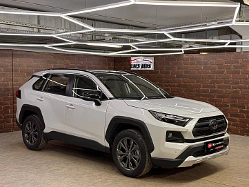 Toyota RAV4, 2025г, полный привод, вариатор