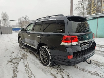 Toyota Land Cruiser, 2019г, полный привод, автомат