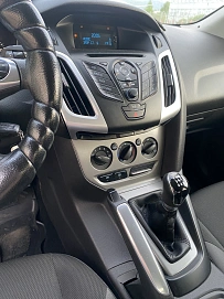 Ford Focus, 2013г, передний привод, механика