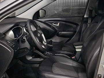 Hyundai ix35, 2012г, передний привод, автомат