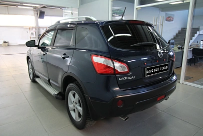 Nissan Qashqai, 2012г, передний привод, вариатор