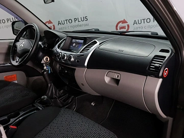 Mitsubishi L200, 2012г, полный привод, механика