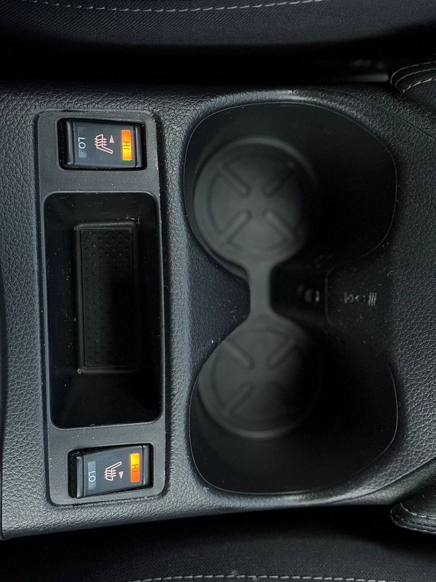 Nissan Qashqai, 2016г., передний привод, вариатор