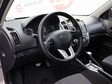Kia Ceed, 2011г, передний привод, автомат