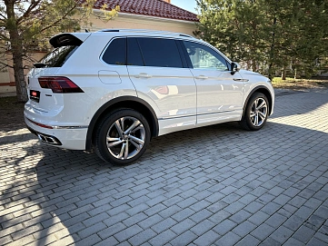 Volkswagen Tiguan, 2021г., полный привод, робот