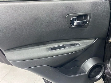 Nissan Qashqai, 2011г, передний привод, механика