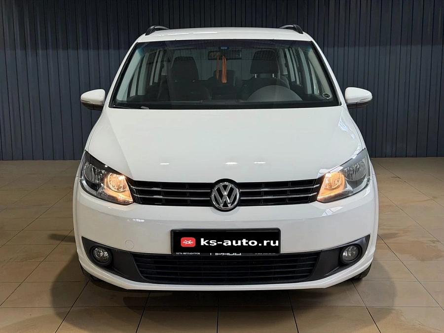Volkswagen Touran, 2011г., передний привод, механика