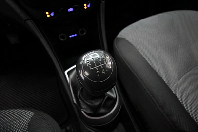 Hyundai Solaris, 2013г, передний привод, механика