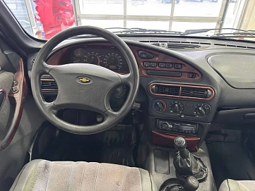 Chevrolet Niva, 2005г, полный привод, механика