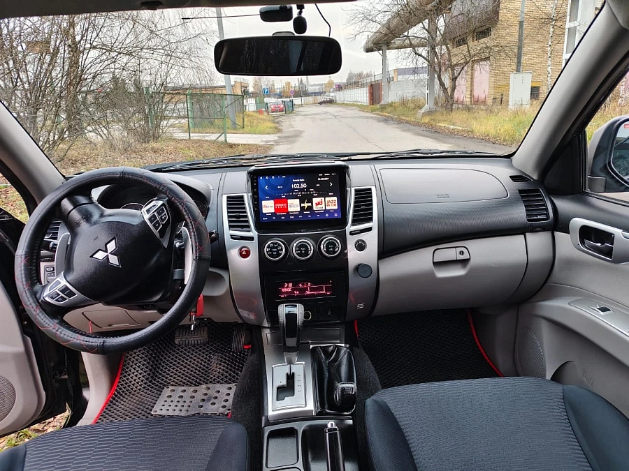 Mitsubishi Pajero Sport, 2012г., полный привод, автомат