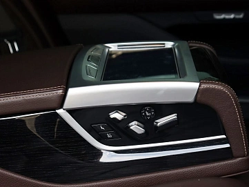 BMW , 2018г., полный привод, автомат