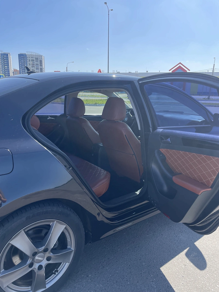 Volkswagen Jetta, 2011г., передний привод, механика