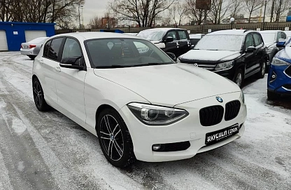 BMW 1 серии, 2012г, задний привод, автомат