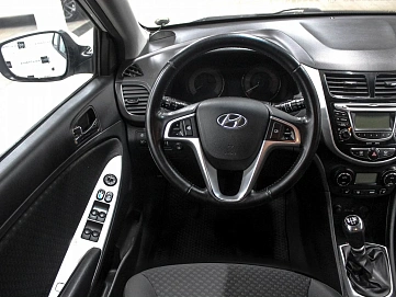 Hyundai Solaris, 2011г, передний привод, механика