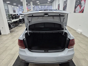 Volkswagen Polo, 2019г, передний привод, автомат