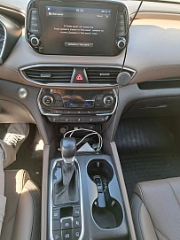 Hyundai Santa Fe, 2019г, полный привод, автомат