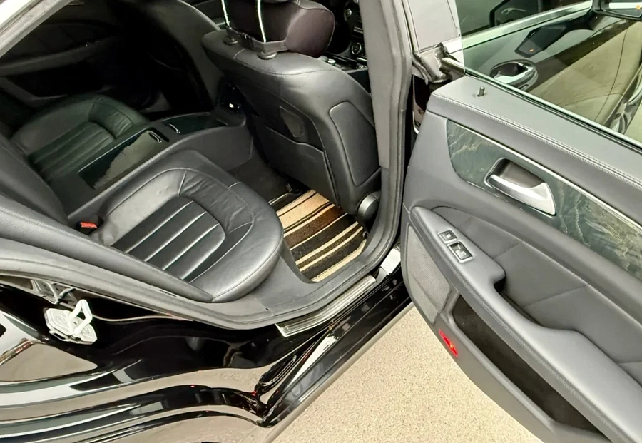 Mercedes-Benz CLS, 2015г., полный привод, автомат