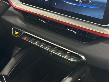 Geely Coolray, 2023г, передний привод, робот