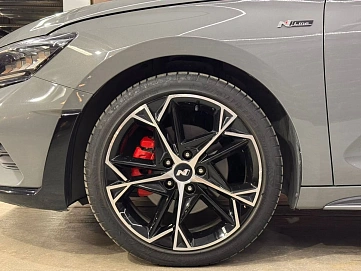 Hyundai Lafesta, 2023г, передний привод, робот