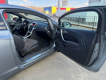 Opel , 2012г., передний привод, автомат