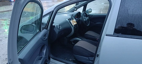 Mitsubishi Colt, 2002г, передний привод, вариатор