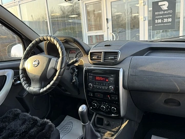 Nissan Terrano, 2015г, передний привод, механика