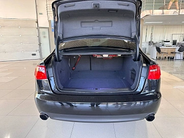 Audi A6, 2014г, передний привод, вариатор