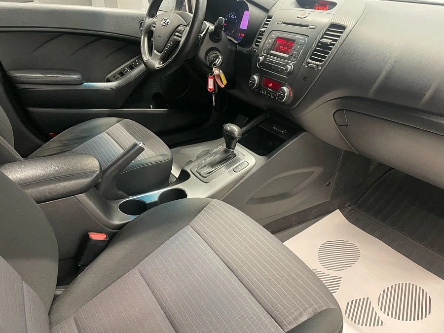 Kia Cerato, 2013г., передний привод, автомат