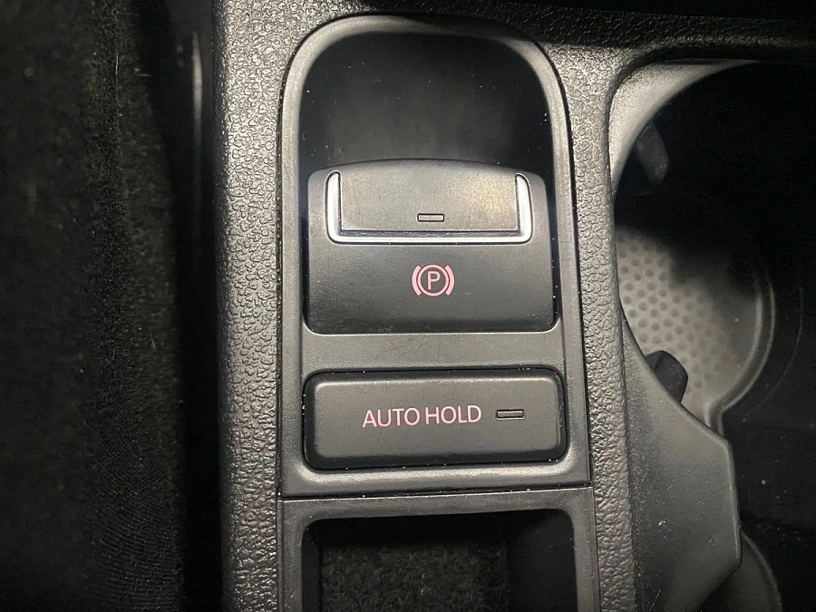 Volkswagen Tiguan, 2014г., передний привод, механика