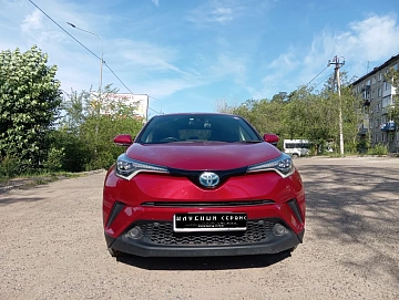 Toyota C-HR, 2018г, передний привод, вариатор