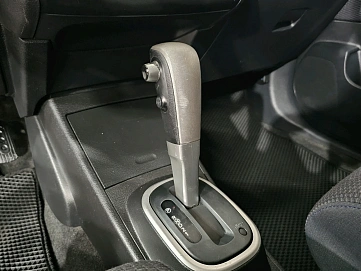 Nissan Tiida, 2008г, передний привод, автомат