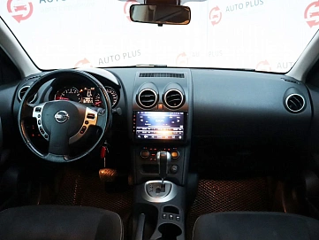 Nissan Qashqai, 2011г, передний привод, вариатор