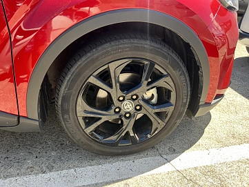 Toyota C-HR, 2020г, передний привод, вариатор