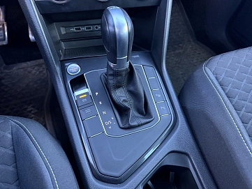 Volkswagen Tiguan, 2018г, передний привод, робот