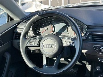 Audi A5, 2019г, передний привод, робот