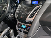 Ford Focus, 2011г., передний привод, механика