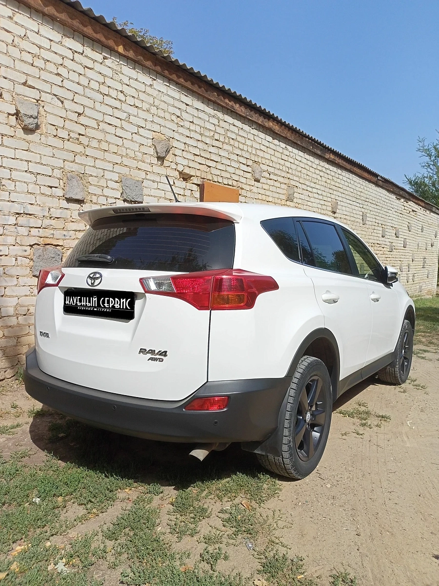 Toyota RAV4, 2013г., полный привод, вариатор