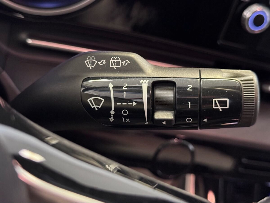 Kia , 2021г., передний привод, автомат