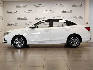 MG 5, 2023г, передний привод, автомат