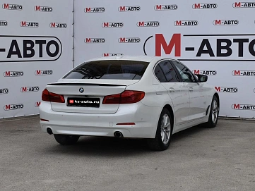 BMW 5 серии, 2018г., задний привод, автомат