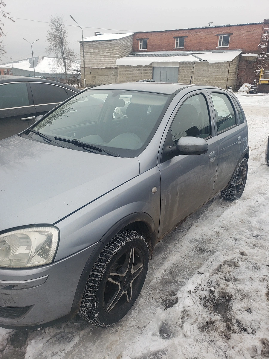 Opel Corsa, 2003г., передний привод, робот