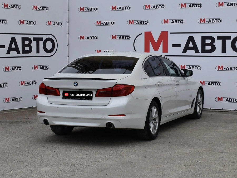 BMW 5 серии, 2018г., задний привод, автомат