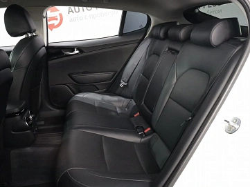 Kia Stinger, 2020г, задний привод, автомат